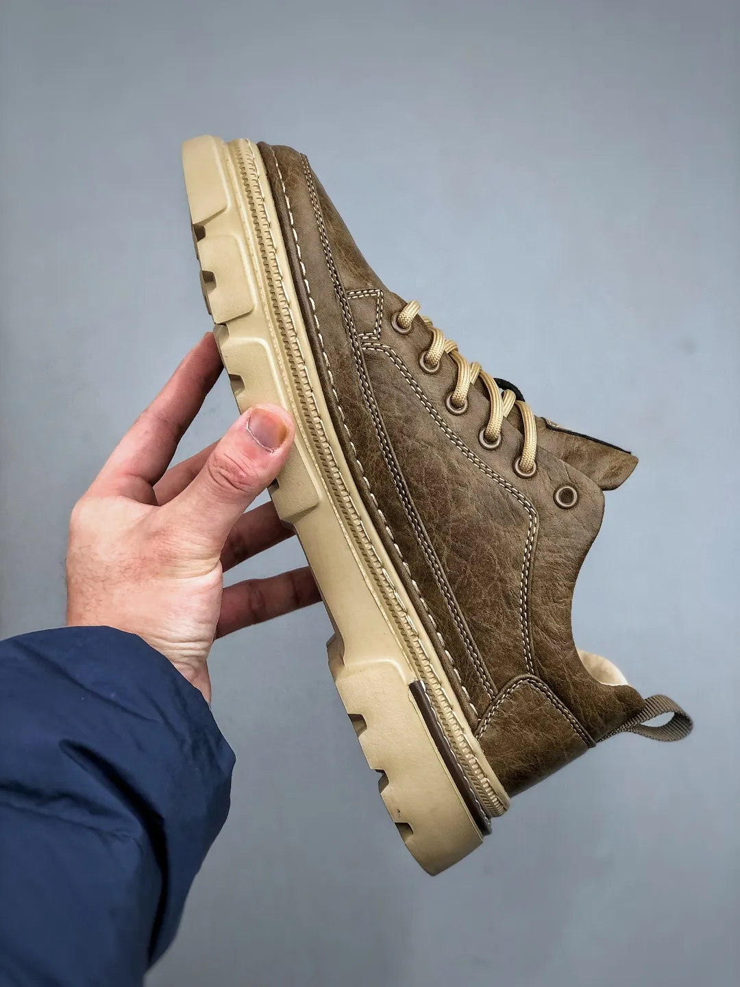 Local pickup 💰 520 supports store Timberland/Timberland classic 25ss new low-top (plus velvet) classic re-creation, brand new upgrade, Guangdong factory quality, original box and original packaging. The fabric is made of Italian 🇮🇹 top frosted mesh. It is paired with anti-odor and anti-corrosion genuine leather latex insoles to give you a perfect wearing experience. High-quality and durable, a must-have for sportsmen. Specially designed to handle handsomeness. High-quality and first-class foot feel. Exclusive supply Official item number: TB23066 Size: 39 40 41 42 43 44